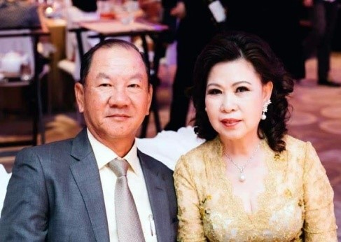 photo_DatoKongHongMeng-DatinTangYenMan.jpg